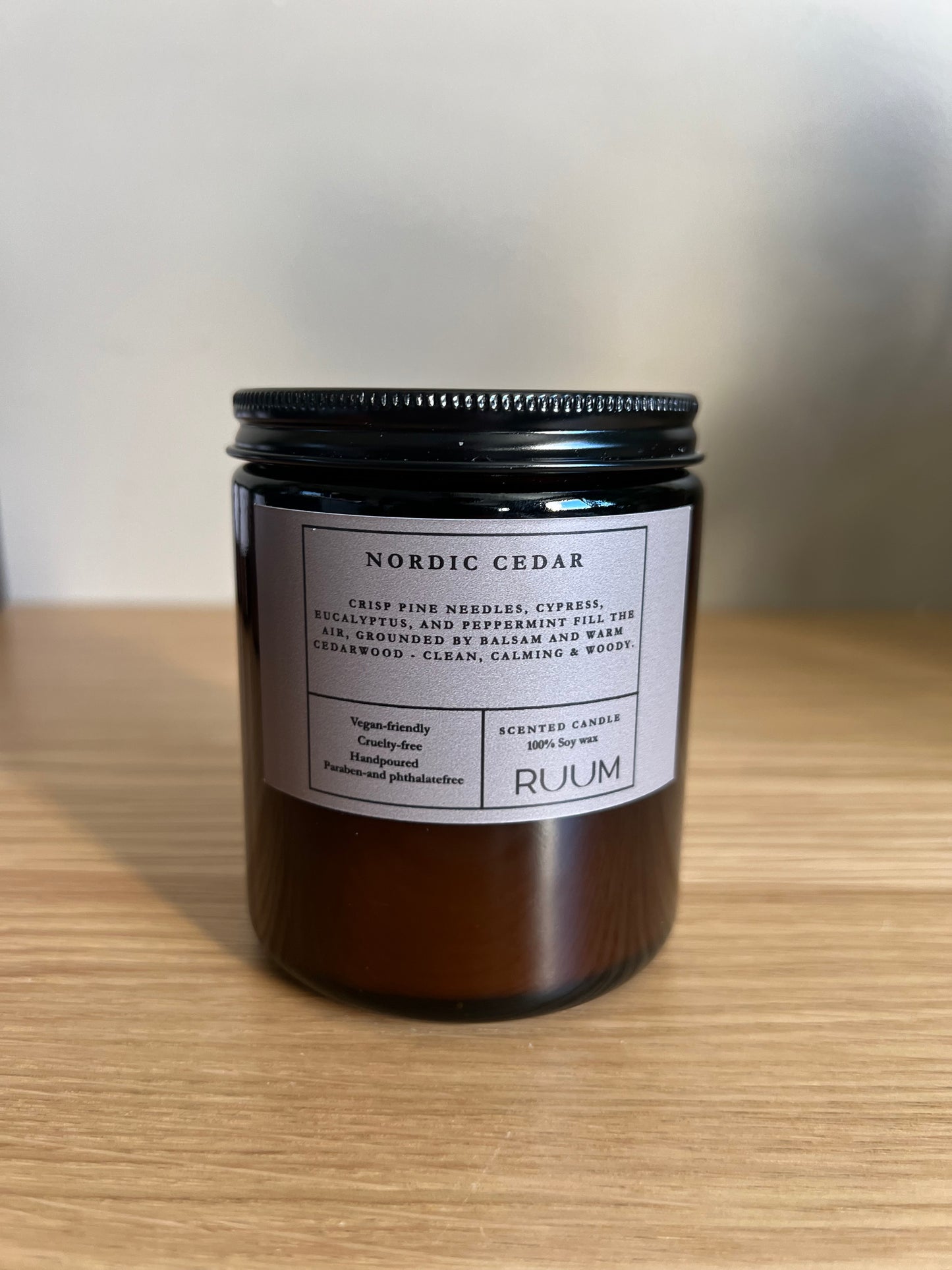 Nordic cedar candle Ruum in a jar
