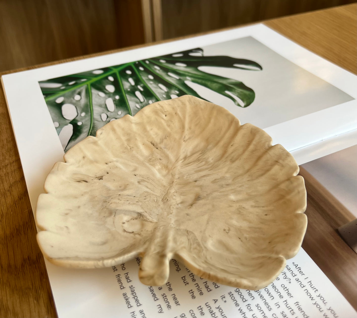 MONSTERA dekoratiivne alus 