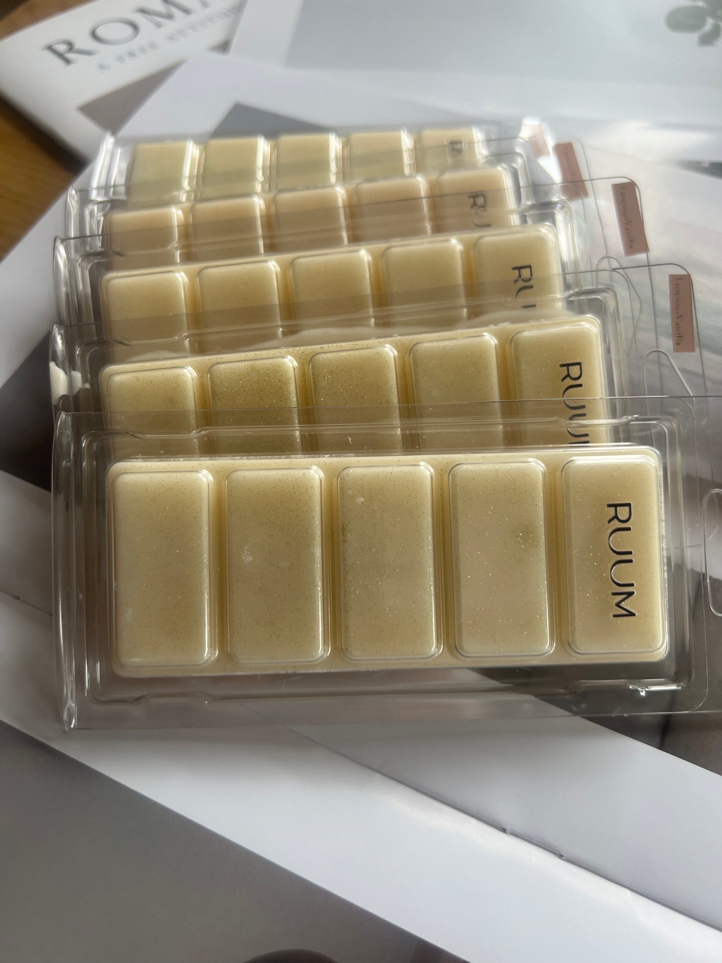 Sädelev Luscious Vanilla aroomivahatahvel 55g