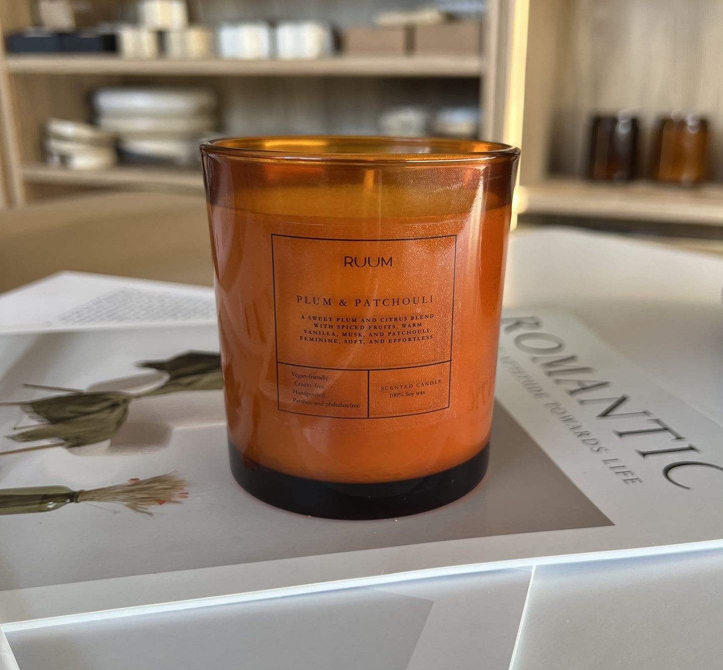 RUUM, Scented candle,damson plum &patchouli 
